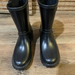 Micheal kors rain boots 