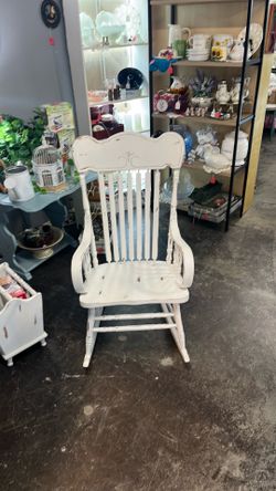 Shabby white Rocking chair