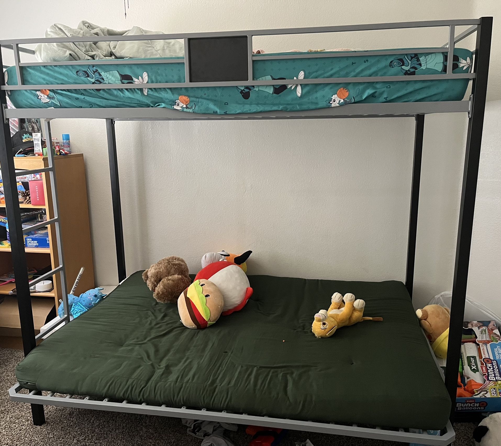 Bunk Beds/ Futon