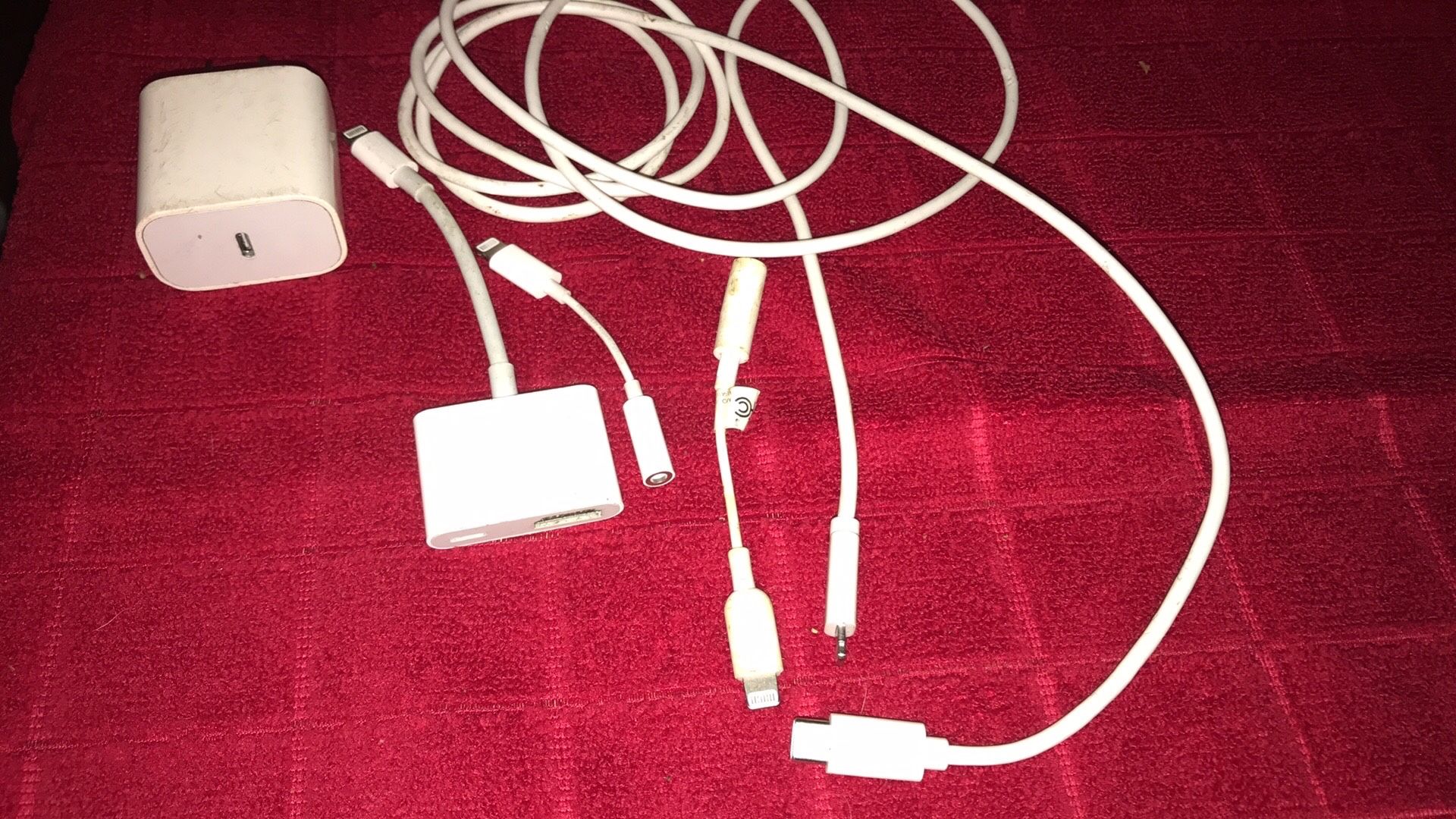 iPhone Hdmi To Tv Port And iPhone To Aux Cords And Fast Charger