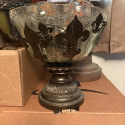 Fleur-de-lis Collection