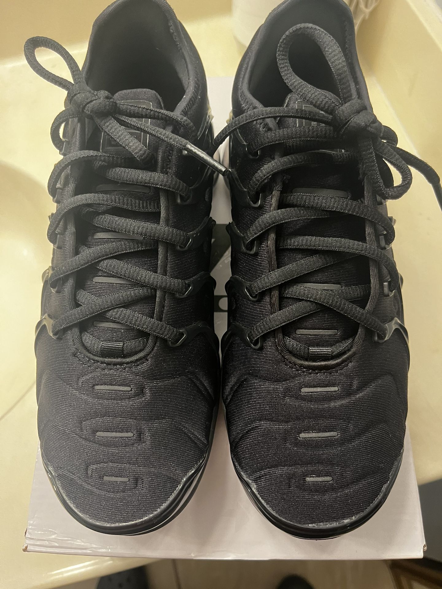 Air Max Dn Shoes