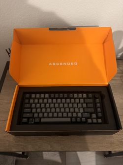 GLORIOUS GMMK PRO KEYBOARD