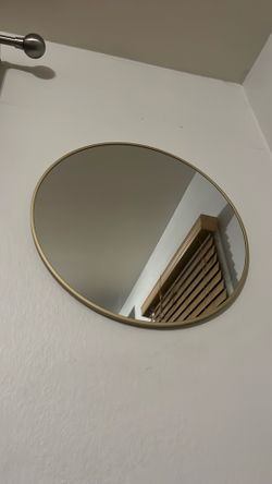 Circle mirror