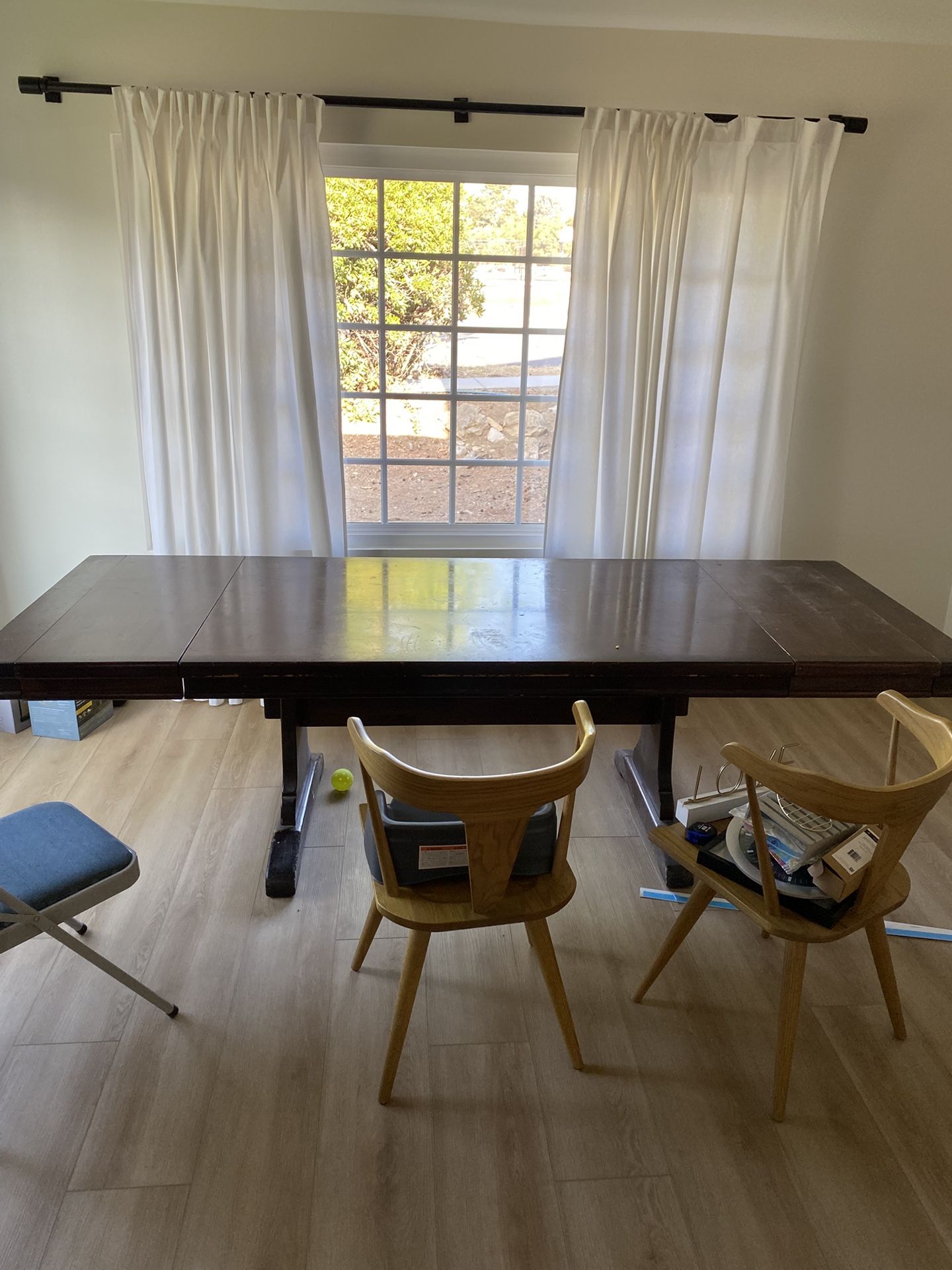 FREE Solid Wood Dining Table With 2 Leafs