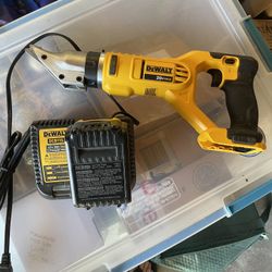Dewalt 20V max Metal shear With Swivel Head 