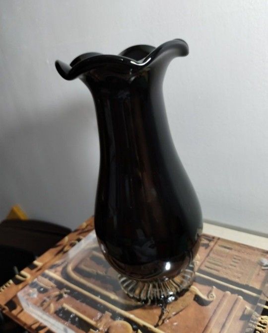 MID CENTURY MURANO GLASS VASE 10"×4.5"