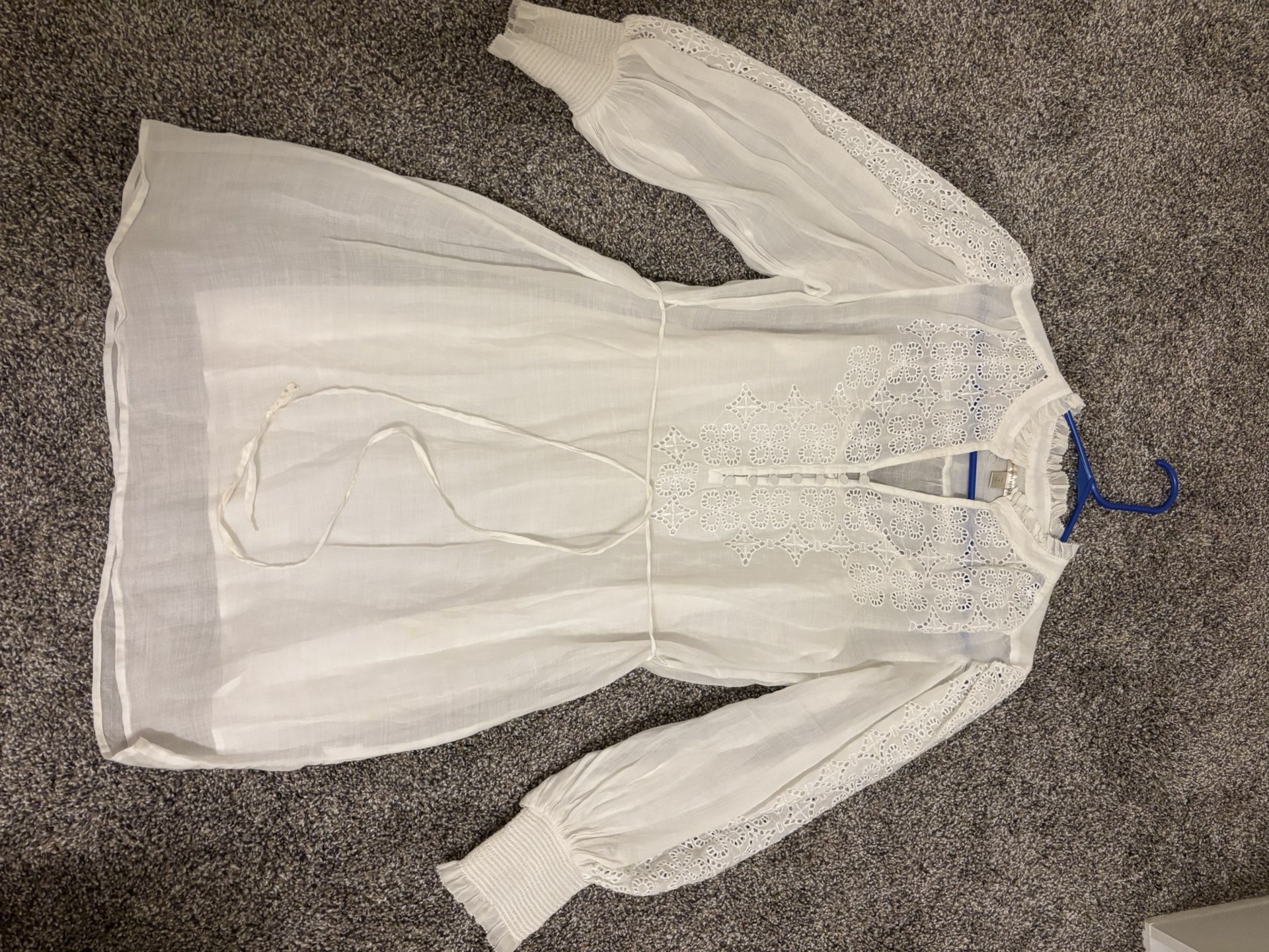 Banana Republic White Embroidered Dress – Size S – Worn Once 