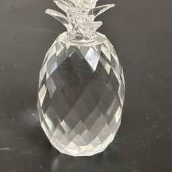 Saks fifth ave crystal pineapple paperweight 