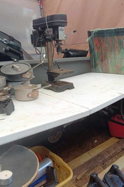 Five speed drill press everything works