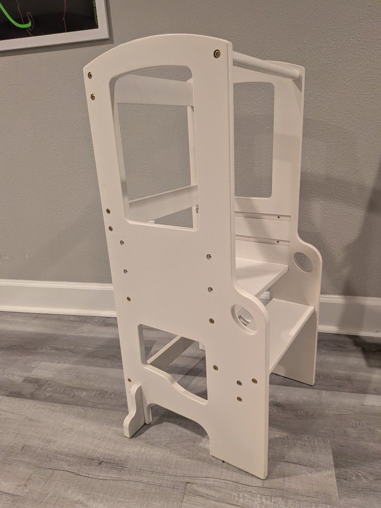 Kitchen helper - step stool - learning tower