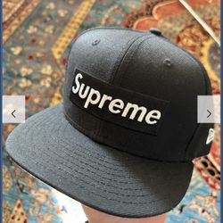 Supreme X New Era