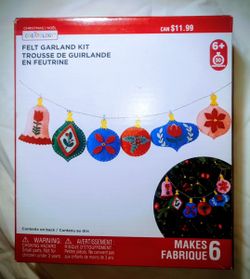 Creatology Felt Garland Kit Christmas 🎄 New