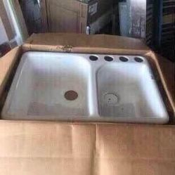 KOHLER  Executive Chef Undermount 33-in x 22-in White Double Offset Bowl 4-Hole Kitchen Sink NEW