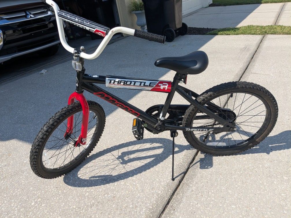 Dynacraft Magna Throttle 20 inch Kids BMX Bike for Age 7-14 Years, Black