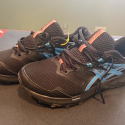 Men’s Asics Gym Shoes Size 10