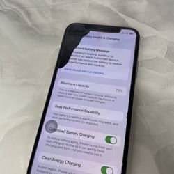Apple iPhone X 256GB Unlocked White Mint Mobile LTE T- Mobile iPhone **CRACKED**