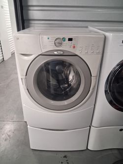 Whirlpool Duet Front Load Washing Machine