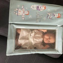 Vintage 1960/61  Tiny Timberlina Doll With  Case 