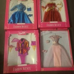 Barbie Doll Dresses And Figures 