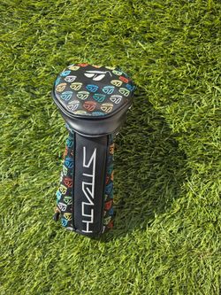 TaylorMade Team Stealth Driver Golf Club Headcover – Rare Multicolor Logo