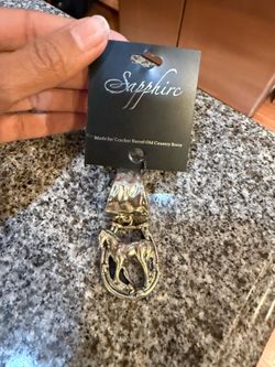Horseshoe charm pendant new!