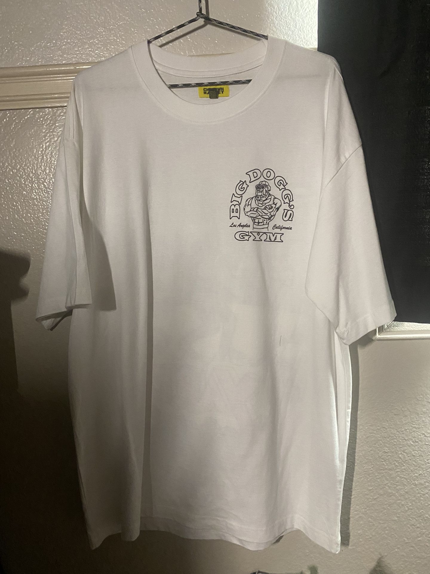 chinatown market shirt size XL