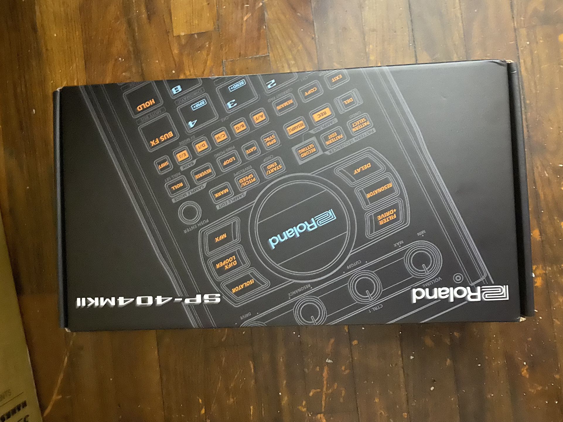 Roland SP 404 MK2