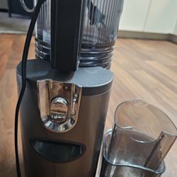 Juicer & Juice Bottles