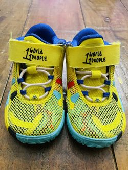 Toddler’s Nike Kyrie 7 " 1 World 1 People”