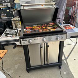 20V MAX 22 in. Cordless Battery. Powered Pole Hedge Trimmer (Tool Only)