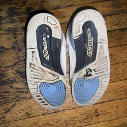 UNC JORDAN 3s 