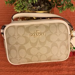 Beautiful Coach shoulder bag
