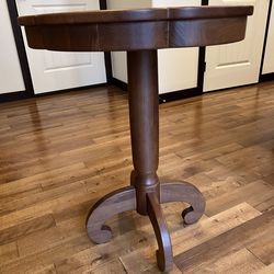 Beautiful Petal-Shape Solid Oak Side Table