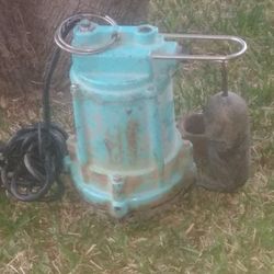 Bomba de agua submergible