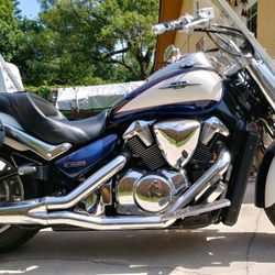 Suzuki 109rt Blue And White 