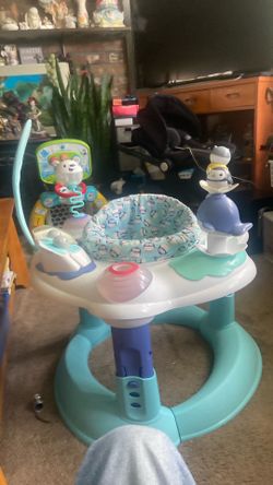Baby jumper activity center price 20$. Pick up. E.  Side. Tacoma