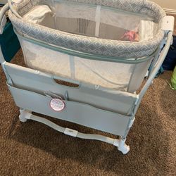 Baby Crib 