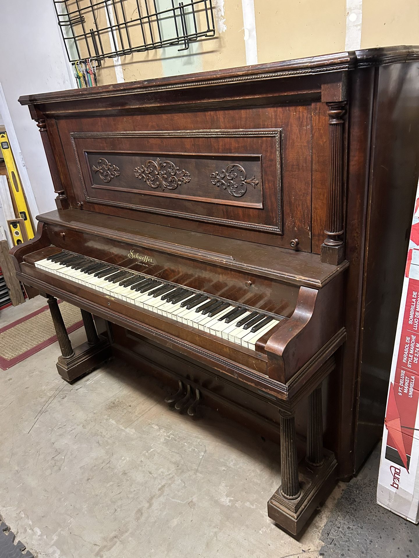 Shaeffer Piano , 