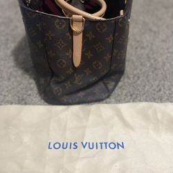 Womens Purse With Dust Bag 