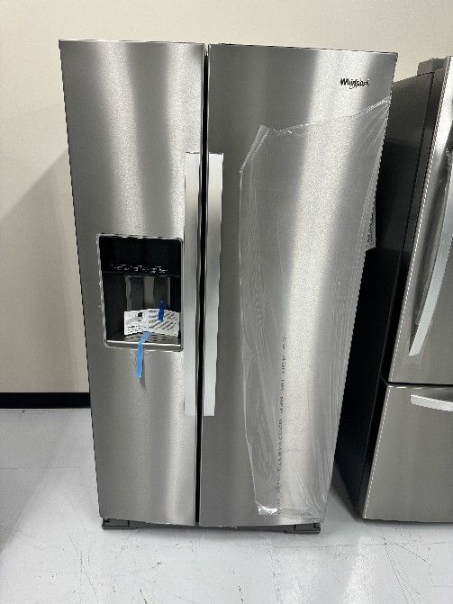 Refrigerator Staniless Steel NEW Whirlpool Side by Side