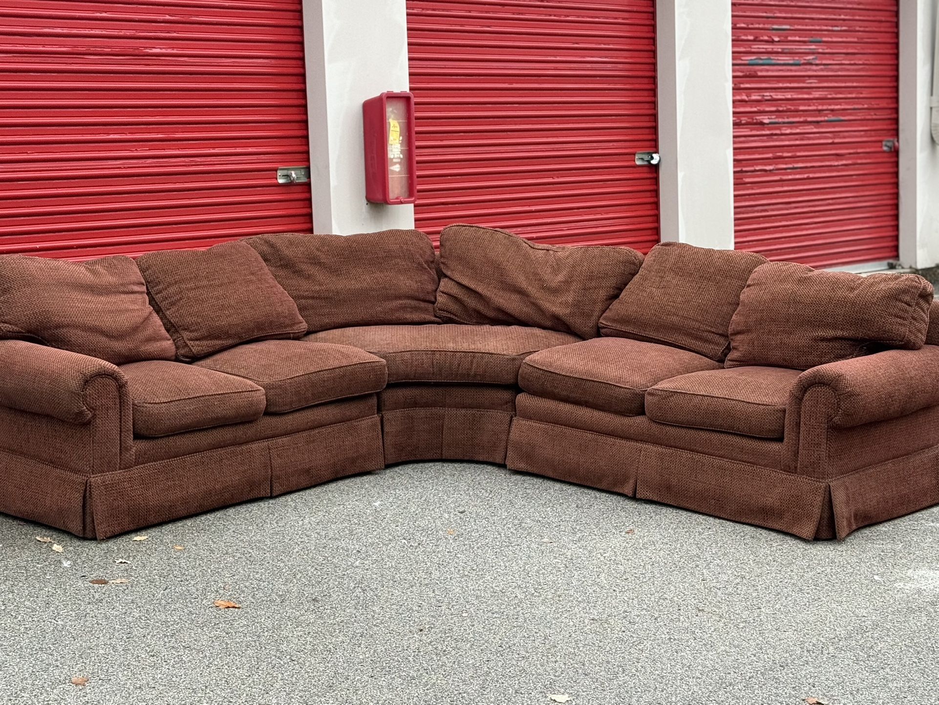 Brown / Redish Century Sectional Sofa – Free Curbside Delivery