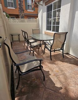 Patio Table & 6 Chairs