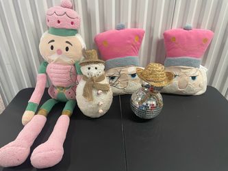 Christmas Holiday Plush and Decor Bundle(make offer)