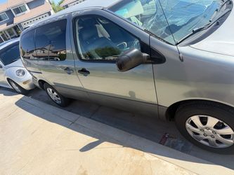 2000 Toyota Sienna