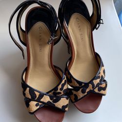 Women’s Shoes Size 8- 8.5