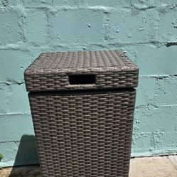 Patio Trash/storage Bin