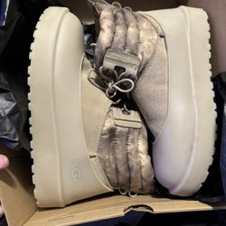 Men Ugg Boots Size 9
