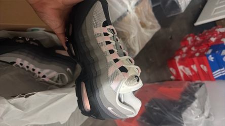 Pink 95