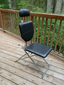 Collapsible salon chair